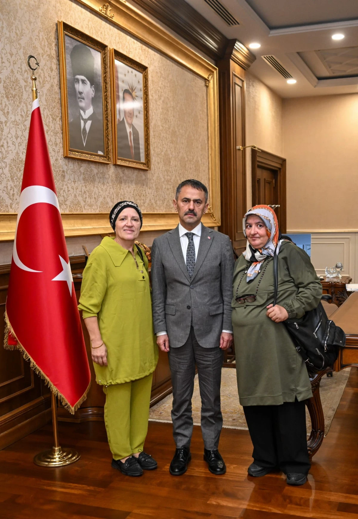 T&uuml;m Engellileri Birleştirme Derneği İzmit Şubesi ile Kocaeli &Ouml;zel Gereksinimli Bireyler ve  Aileler Derneği&rsquo;nden Vali Aktaş&rsquo;a Ziyaret