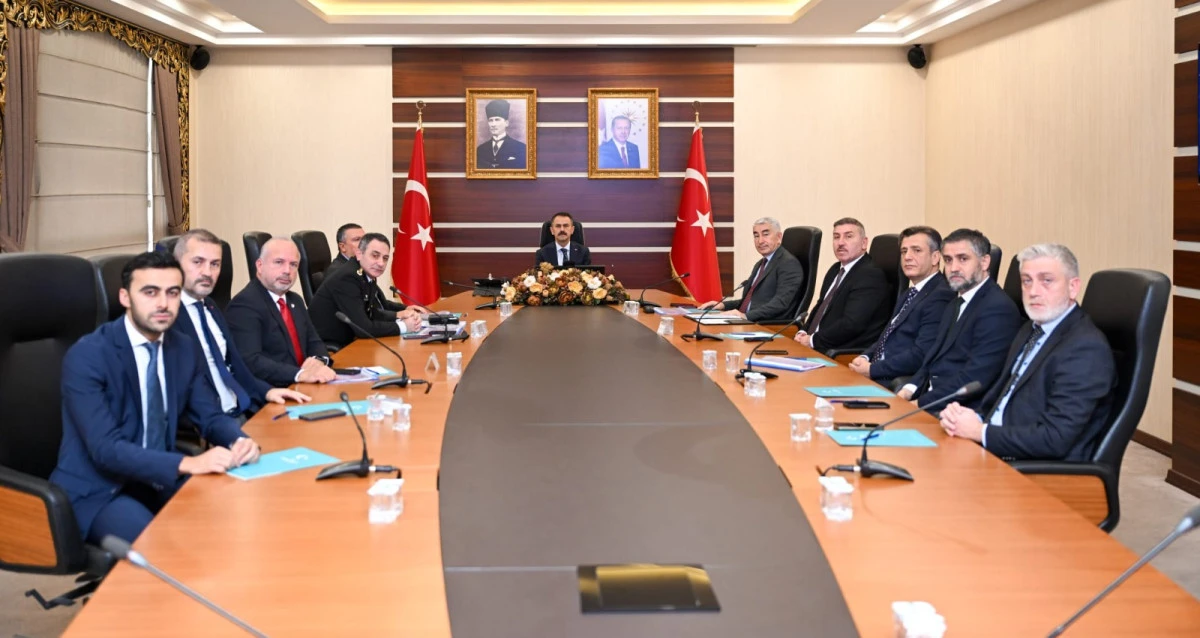 Türkiye - Gürcistan A Milli Takım Karşılaşması Emniyet Tedbirleri Toplantısı Vali Aktaş Başkanlığında Yapıldı