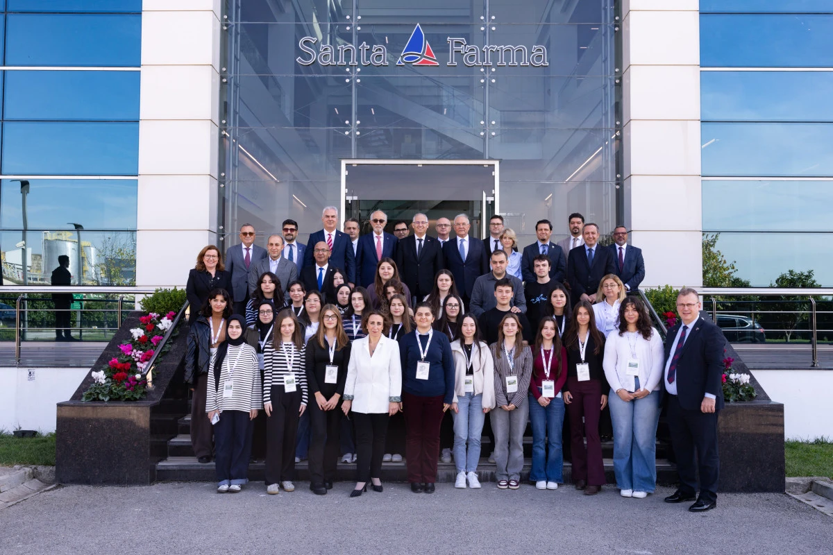 T&uuml;rkiye&rsquo;de İlk: Santa Farma İla&ccedil; ve Kocaeli &Uuml;niversitesi İş Birliğiyle A&ccedil;ılan  &ldquo;İla&ccedil; &Uuml;retim Teknolojisi&rdquo; Programında Eğitim Başladı