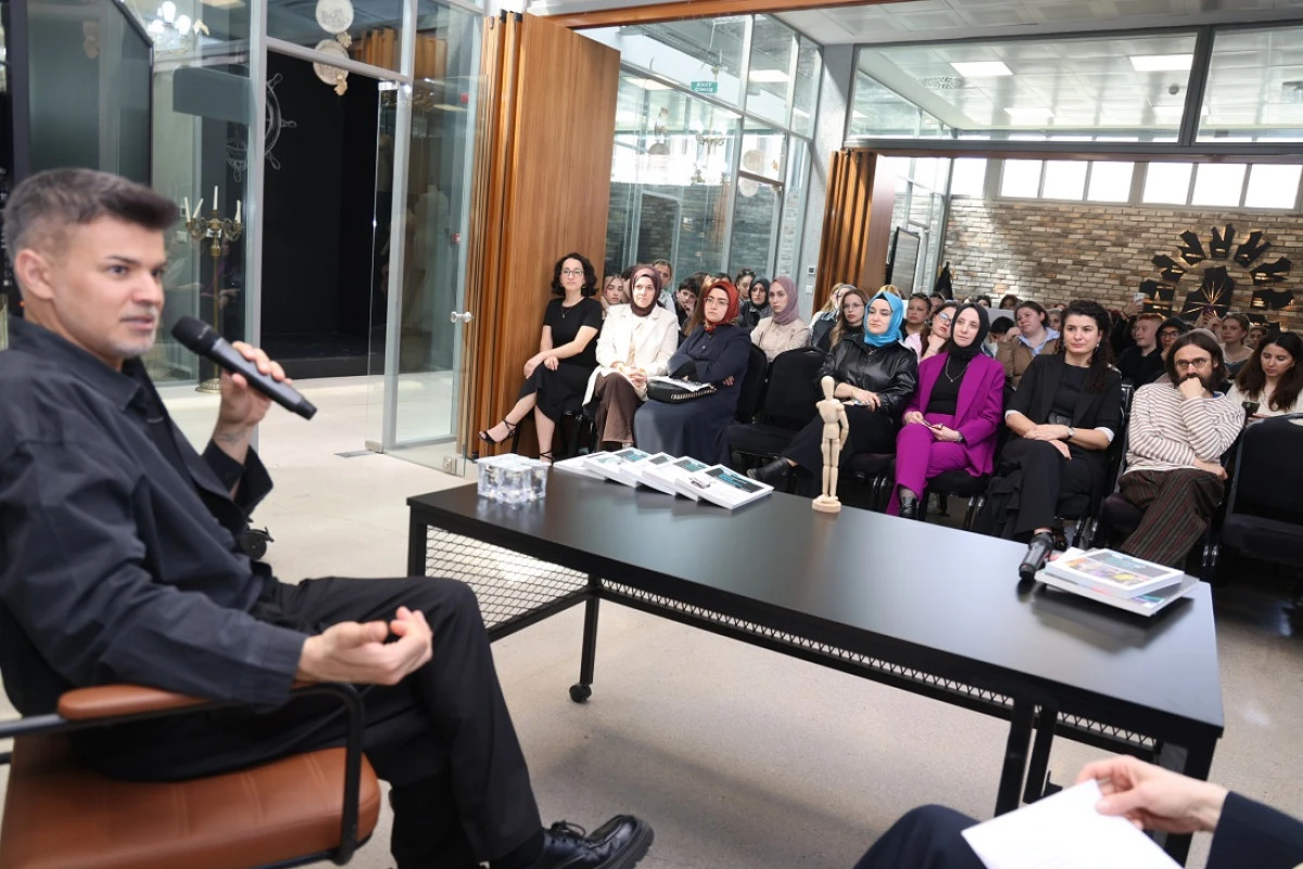 &Uuml;nl&uuml; modacı Nacar&rsquo;dan altın &ouml;ğ&uuml;tler