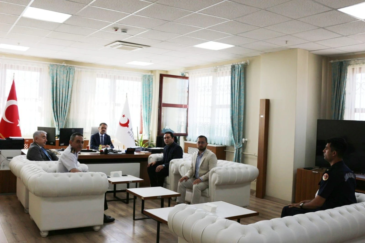 Vali Aktaş, İl G&ouml;&ccedil; İdaresi M&uuml;d&uuml;rl&uuml;ğ&uuml;nde İncelemelerde Bulundu