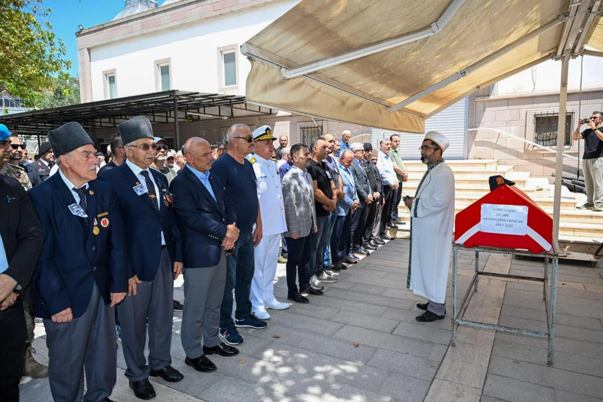 Vali Aktaş, Kıbrıs Gazisi Hasan Ahtan Erencan&rsquo;ın Cenaze T&ouml;renine Katıldı