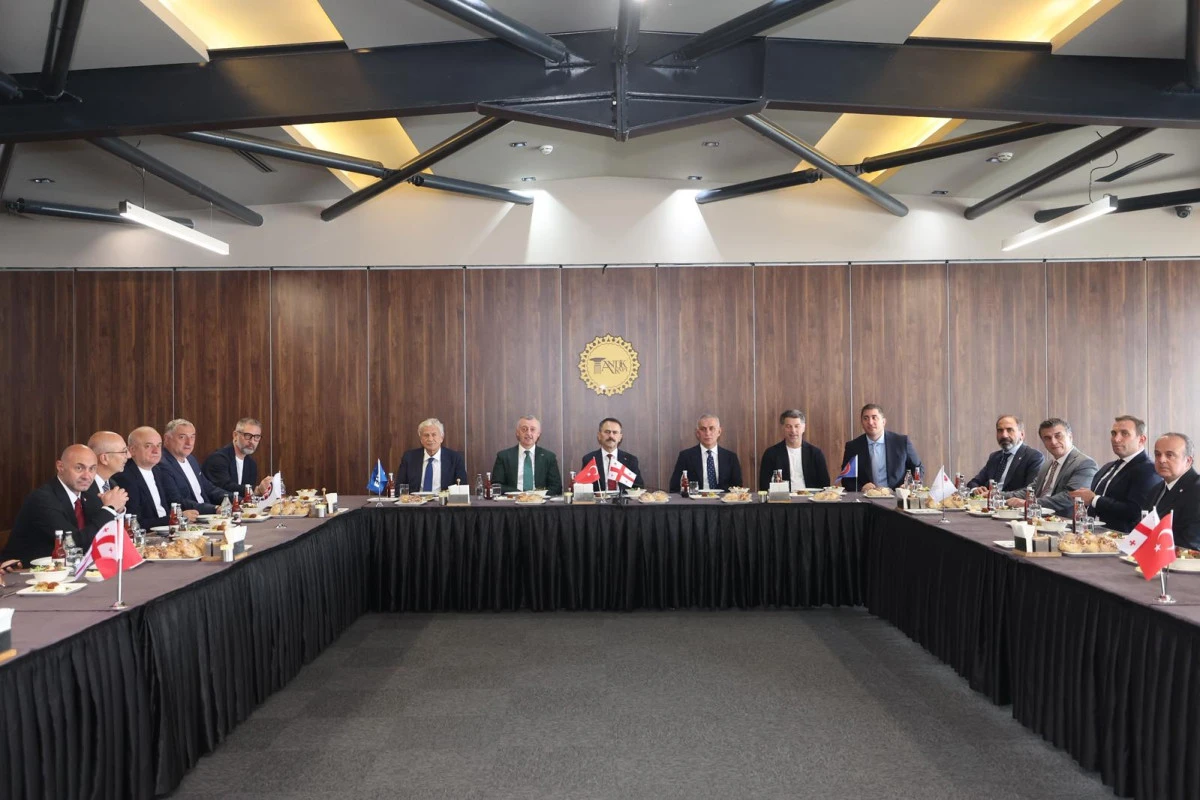 Vali Aktaş ve Başkan Büyükakın, Türkiye - Gürcistan Futbol Federasyonları Temsilcilerini Ağırladı