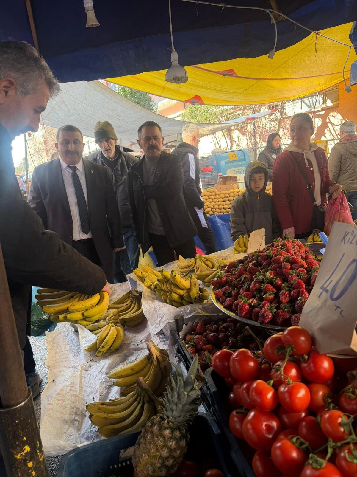  Vali Aktaş&rsquo;tan Pazarcı Esnafına Yakın İlgi  