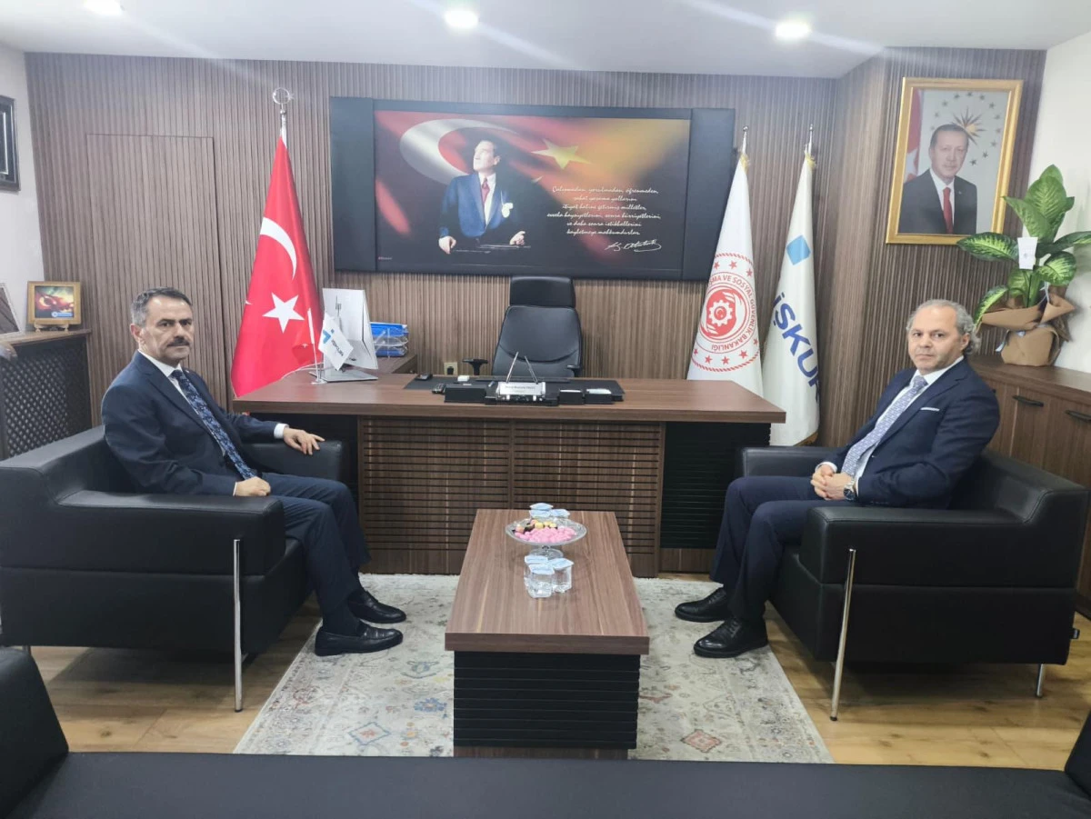 Vali İlhami Aktaş, &Ccedil;alışma ve İş Kurumu İl M&uuml;d&uuml;rl&uuml;ğ&uuml;n&uuml; Ziyaret Etti