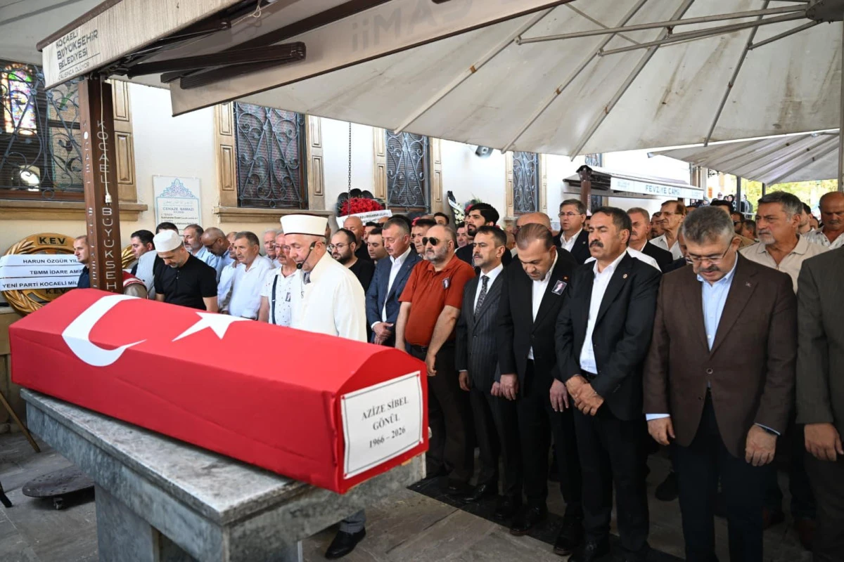 Vali İlhami Aktaş, Eski Kocaeli Milletvekili Azize Sibel G&ouml;n&uuml;l&rsquo;&uuml;n Cenaze T&ouml;renine Katıldı