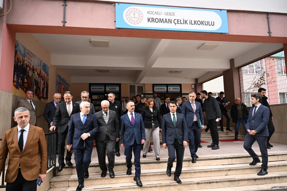 Vali İlhami Aktaş, Gebze&rsquo;deki Eğitim Kurumlarını Ziyaret Etti