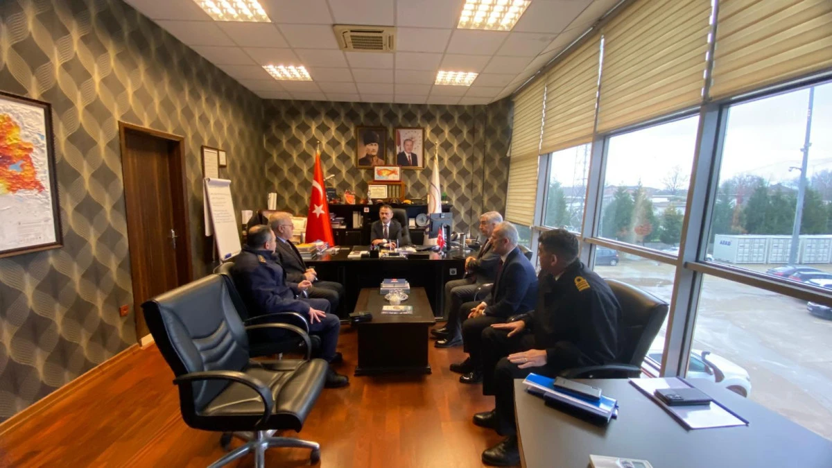 Vali İlhami Aktaş, İl Afet ve Acil Durum M&uuml;d&uuml;rl&uuml;ğ&uuml;n&uuml; Ziyaret Etti 