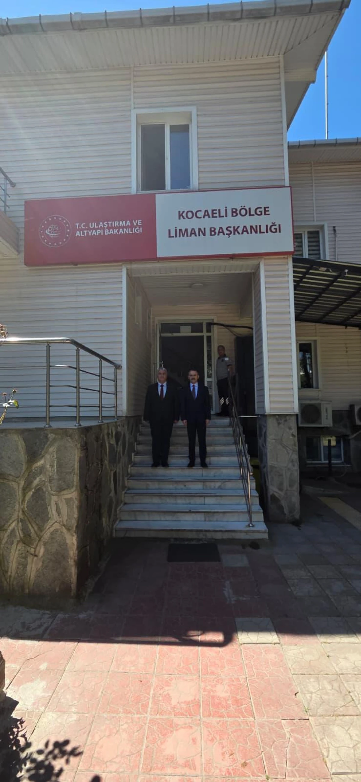 Vali İlhami Aktaş, Kocaeli B&ouml;lge Liman Başkanlığını Ziyaret Etti