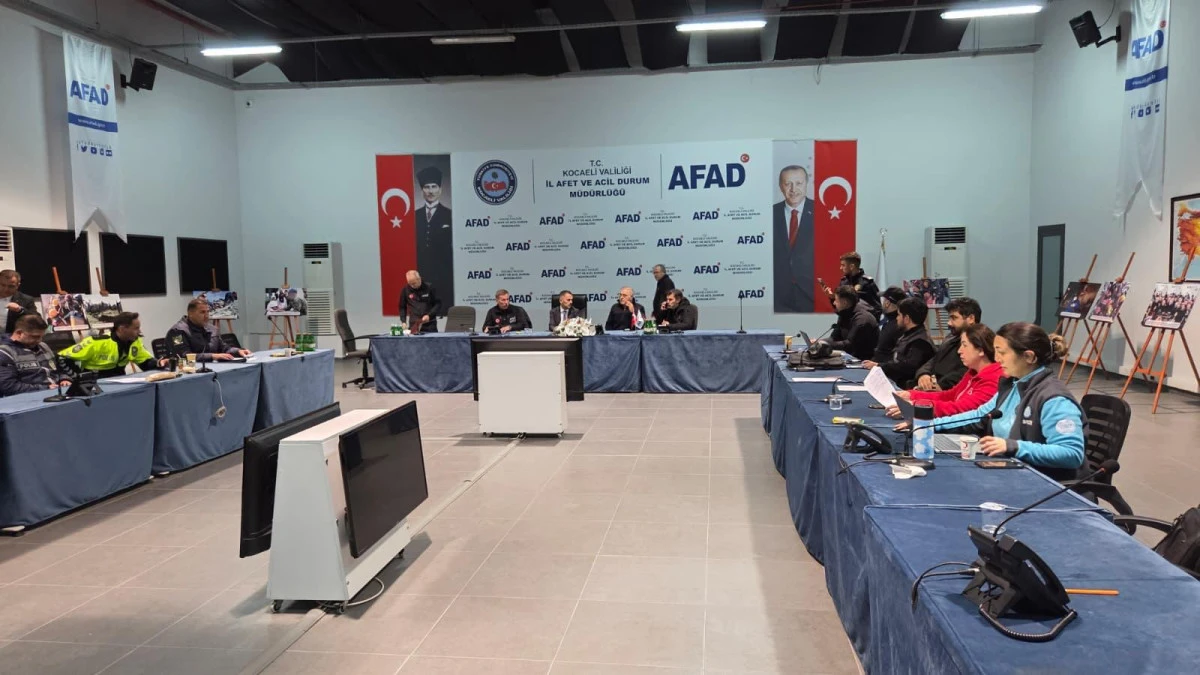 Vali İlhami&nbsp;Aktaş, Kriz Merkezi&rsquo;nde