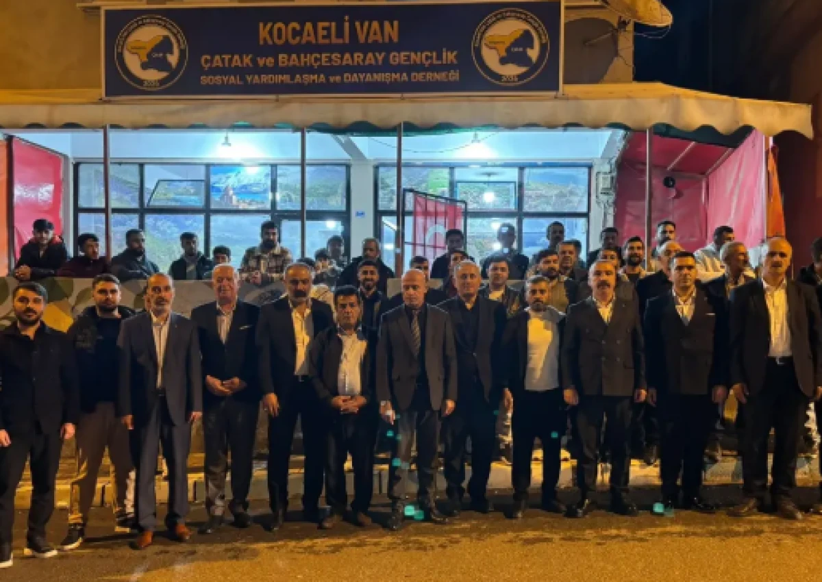VAN &Ccedil;ATAK VE BAH&Ccedil;ESARAY GEN&Ccedil;LİK DERNEĞİ&rsquo;NE HAYIRLI OLSUN ZİYARETİ