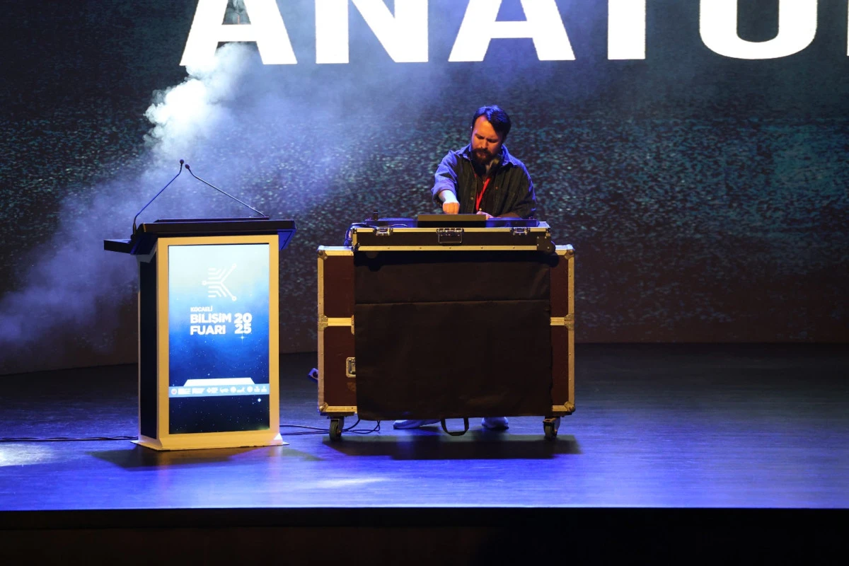 Yapay zekâ, Kongre Merkezi’nde müzikle coştu