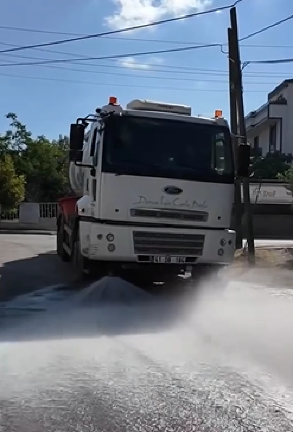 Yaz Temizliği Seferberliği Sıras&ouml;ğ&uuml;tler Mahallesi&rsquo;nde Devam Ediyor