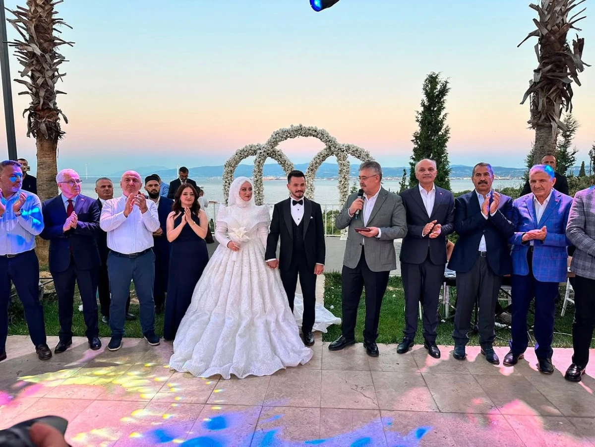 Y&ouml;nten ailesinin mutlu g&uuml;n&uuml;: &Ouml;mer ve Senanur &ccedil;ifti g&ouml;rkemli d&uuml;ğ&uuml;nle d&uuml;nyaevine girdi