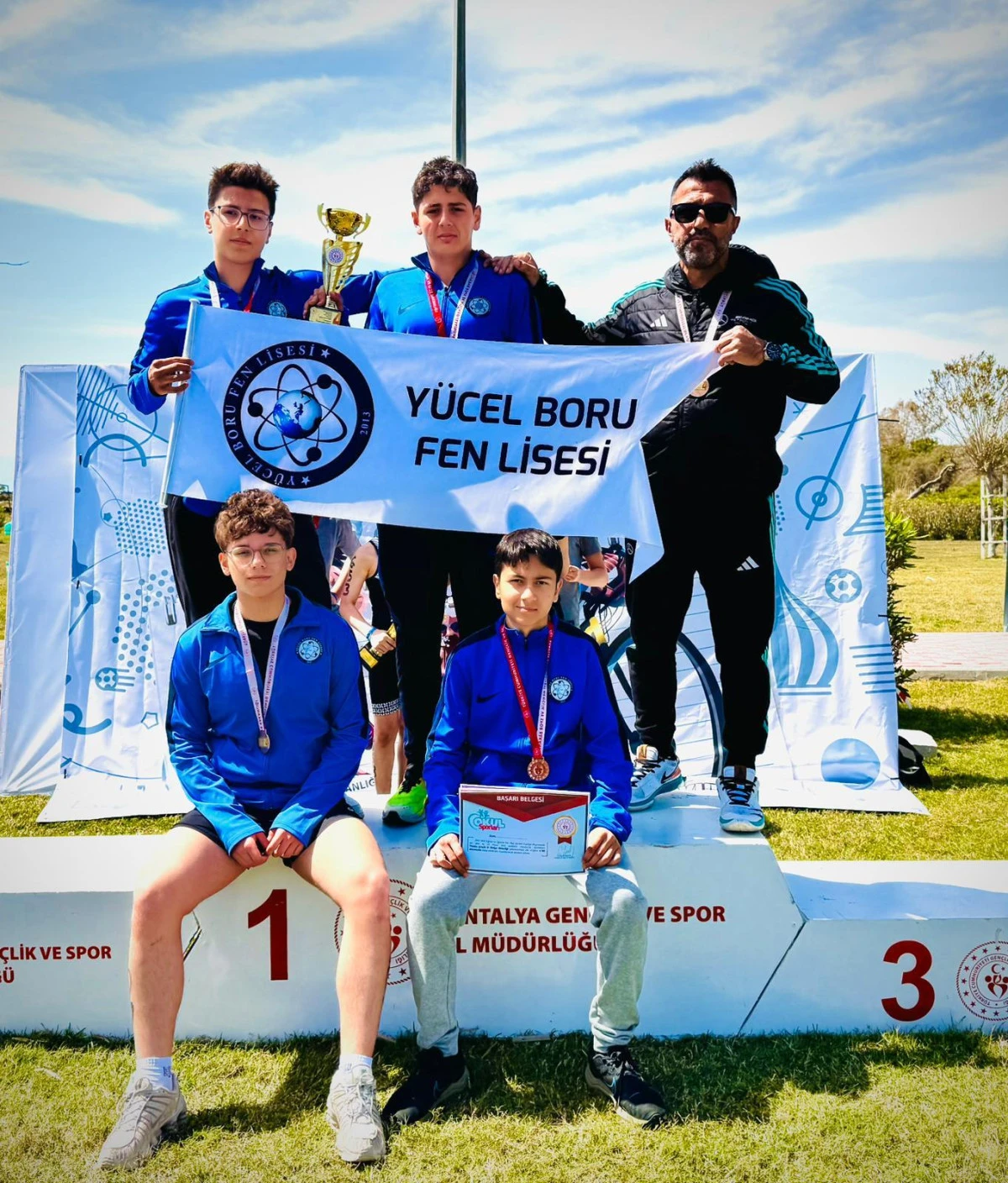 Y&uuml;cel Boru Fen Lisesinden İkinci T&uuml;rkiye Derecesi